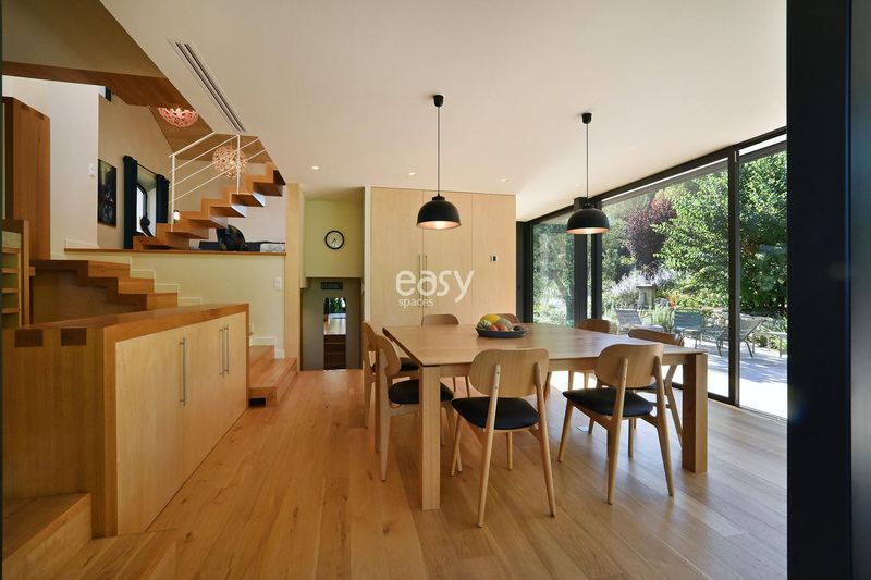 Place designated for professional photo production sessions in Aix-en-Provence, FRANCE