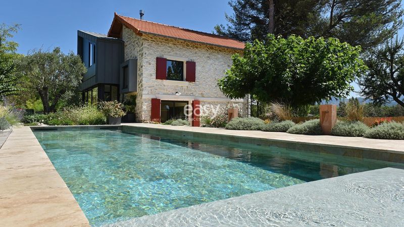 Private villa in Aix-en-Provence designed specifically for exclusive event hosting and special occasions in FRANCE