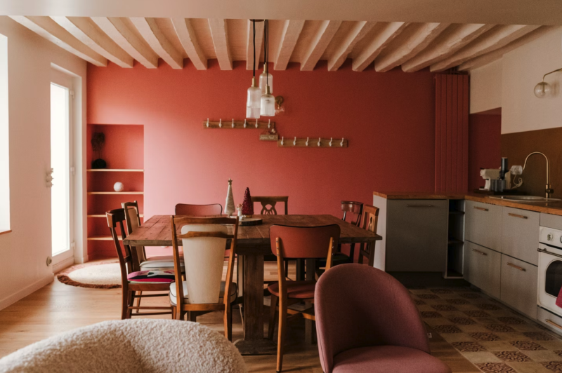 House available for rent for professional photo or video shooting near Paris, FRANCE