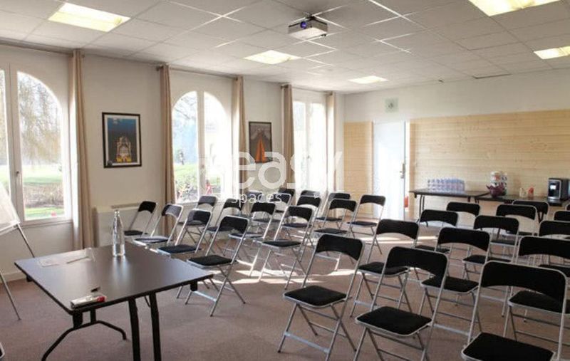 venue rental services for various types of events across the Brittany region