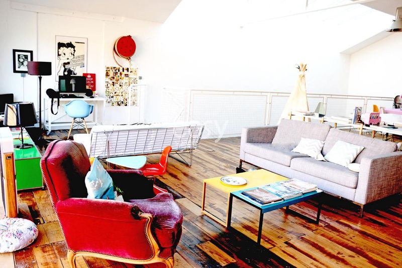 unique and unconventional decorative style found in Bordeaux