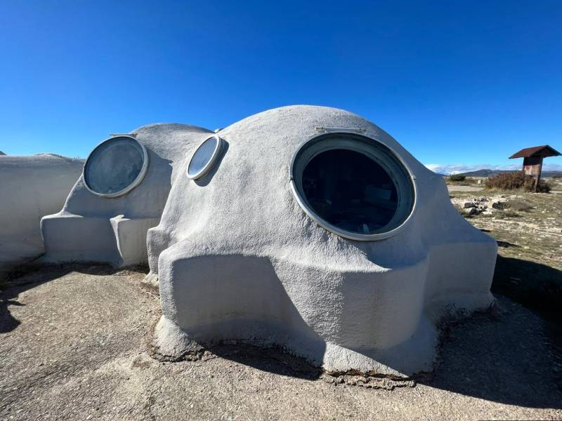 Natural outdoor setting perfectly suited for a professional photo shoot in Cannes, FRANCE