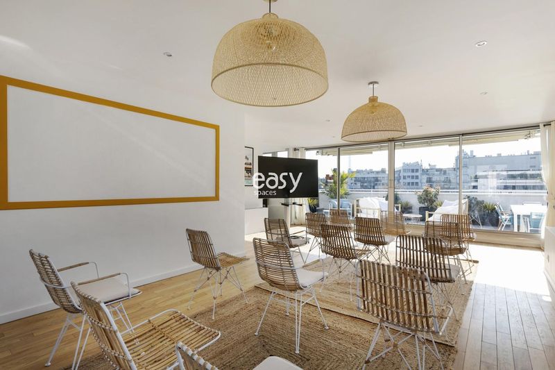 rent an unusual and unique space for hosting a cocktail event in Paris, FRANCE