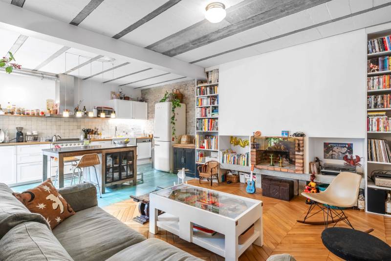 Shooting Location Situated in the Heart of Paris City Center, France