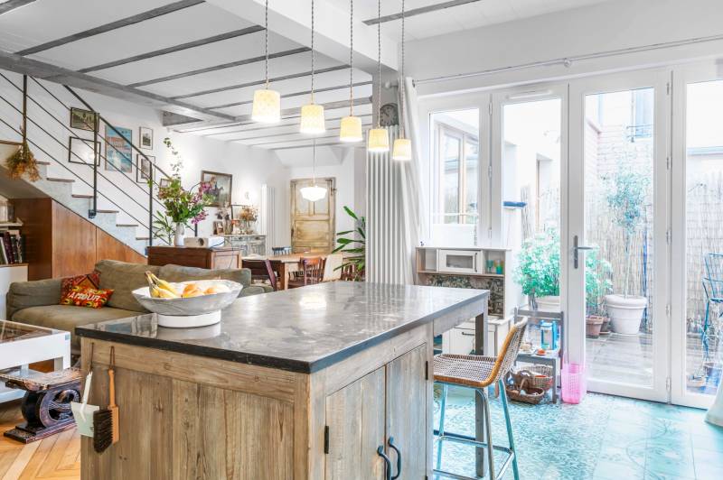 picturesque outdoor countryside shooting location near Paris, FRANCE