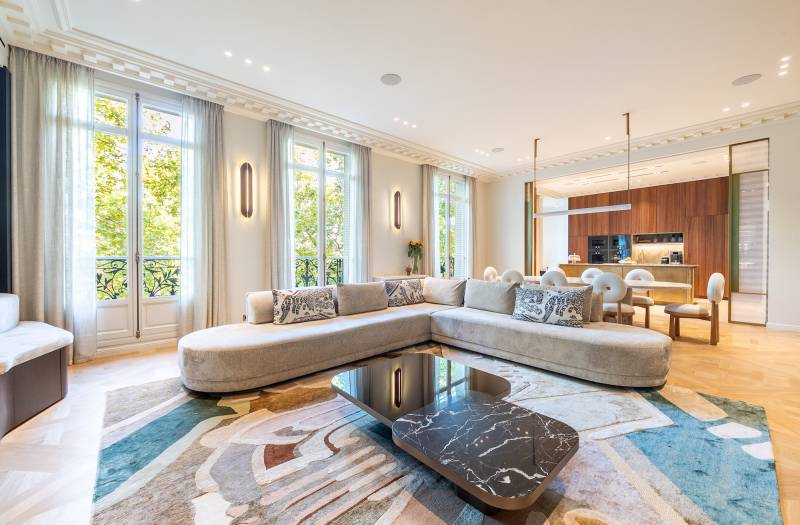 Haussmannian-style apartment available for rent for professional photo shoots in Paris, France