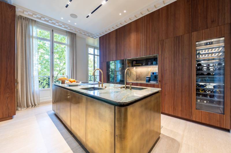 Agency Specializing in the Rental of Shooting Locations in Paris, France