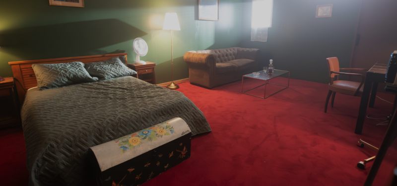 motel-style decorative setting specifically designed for photo shooting sessions in FRANCE