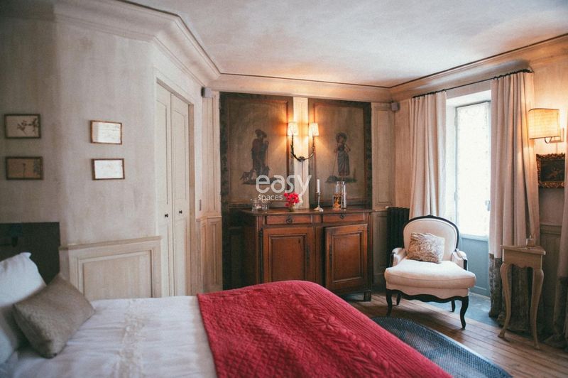 Film production company based in Cannes renowned for its exceptional cinematic projects