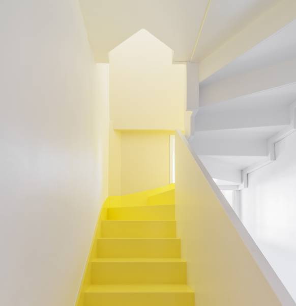 renting a house for a professional photo shoot in the heart of Nantes, FRANCE