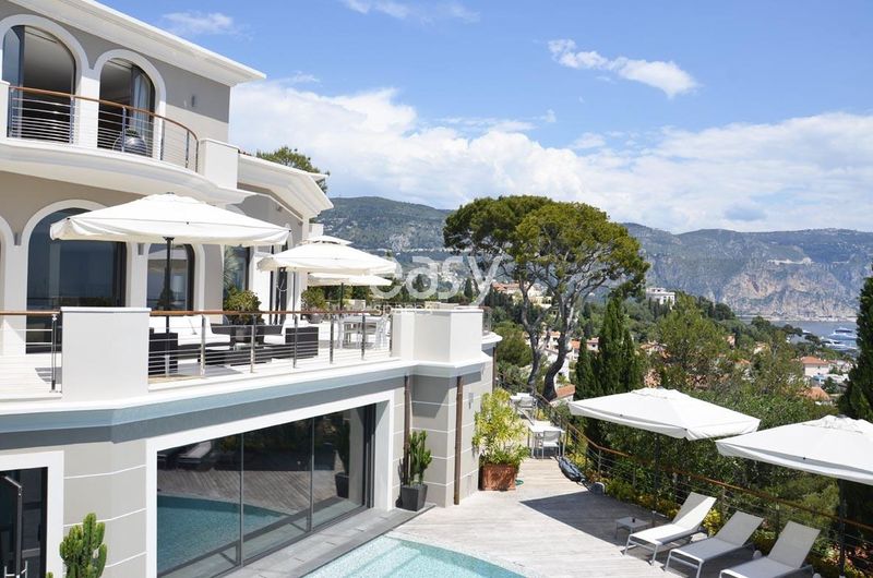 Contemporary house rental perfectly suited for professional photo shoots in Nice