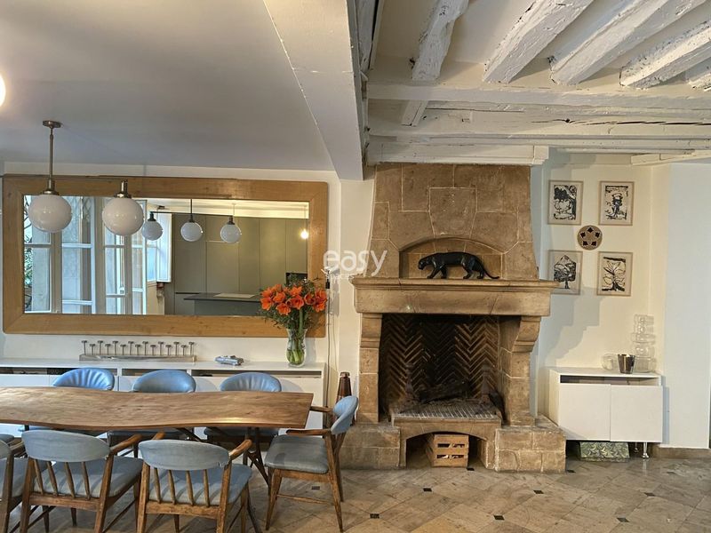 Private location in Paris, France, specifically reserved for professional photo shootings and photography sessions