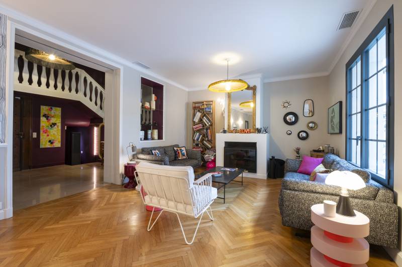 Renting a large house with a private swimming pool specially designed for hosting event activities in the city of Marseille in France