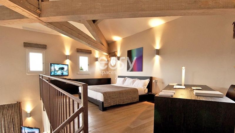 rent a movie set in the Provence-Alpes-Côte d'Azur region, a beautiful area in southeastern France