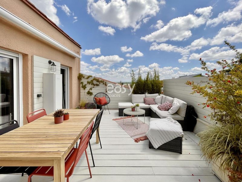 Unusual and Remarkable Filming Location in Toulouse, FRANCE