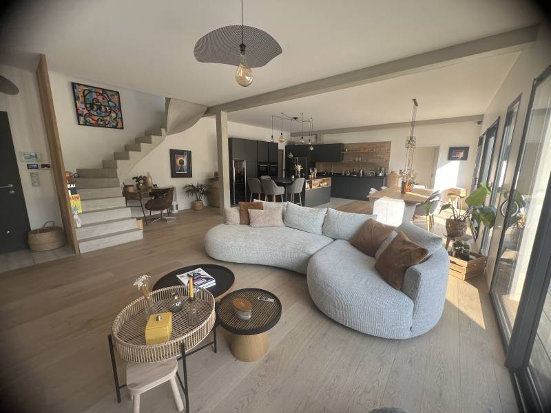 Renting a house in Paris, France, specifically for a professional production purpose