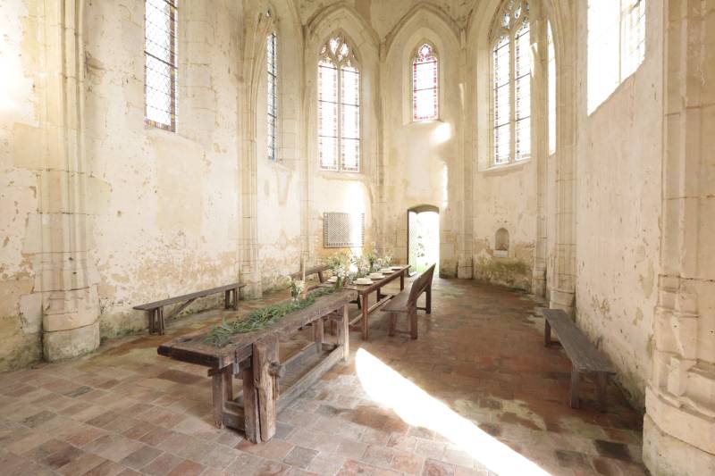 rent a unique and unconventional space ideally suited for a professional photo shoot in FRANCE