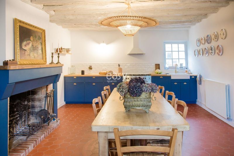 location of home linen photoshoot in Paris, France