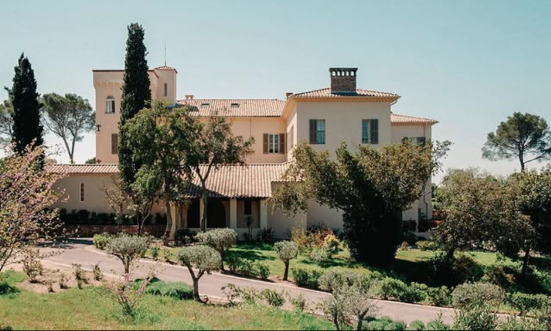 Castle available for rent in FRANCE specifically for fashion photoshoots in Cannes