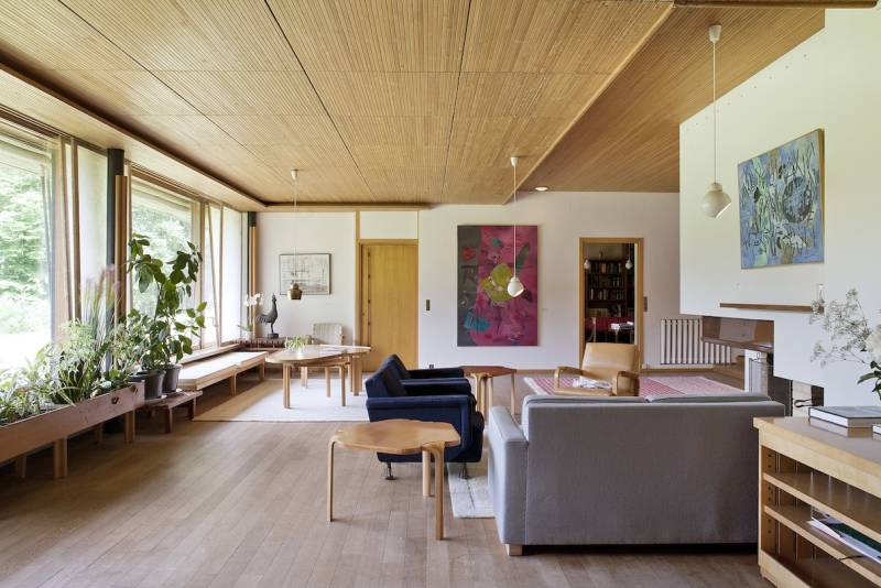 rent an unusual and unique house especially designed for a professional photo shoot in Paris, FRANCE