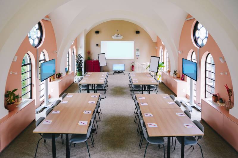 beautiful event venue available for rent in Paris, France