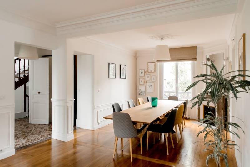 Renting a Beautiful and Spacious House in the Parisian Suburbs for a Professional Photoshoot