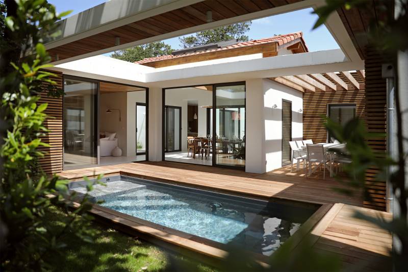 house available for rent for a photoshoot in Cap Breton FRANCE with all necessary amenities