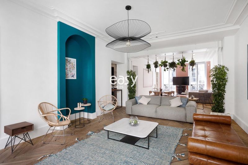 rent an unusual and unique space ideally suited for corporate seminar events in Paris 75 FRANCE