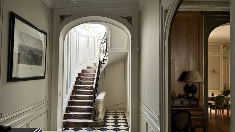 Paris based agency specialized in location rental for professional shooting venues in France