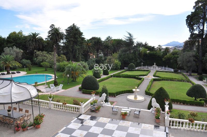 Beautiful rental estate available for professional photoshoots and filming in the Cannes area