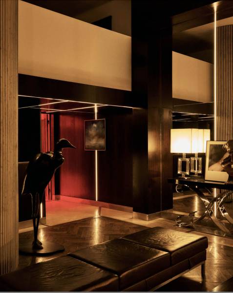 Amazing vintage 70's space for event in Paris France