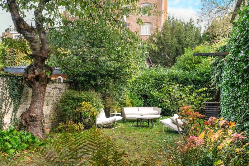 House with garden for rent for photo shoots in Lille