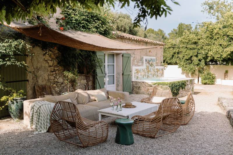 Provencal house available for rent specifically for professional photo shooting sessions in FRANCE