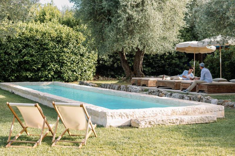 Provencal bastide house available for rent for film and television shooting in France