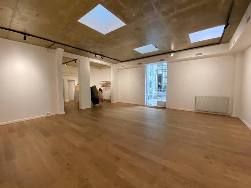 unusual event venue in the center of Paris