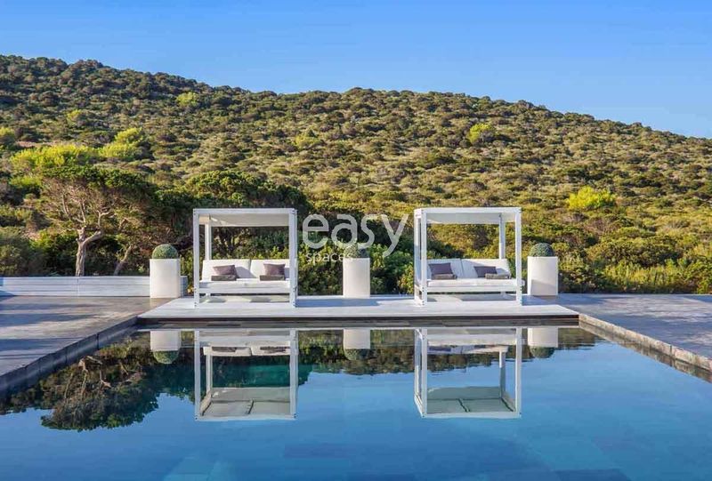 renting a stylish contemporary villa ideally suited for a professional photo shoot in Spain