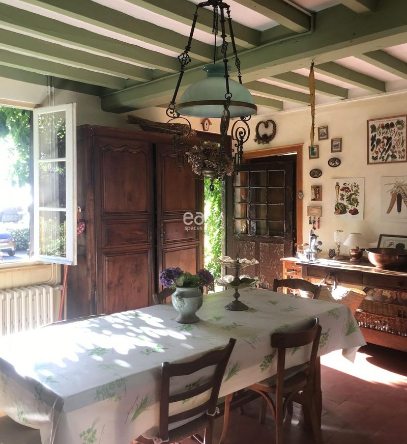 renting a charming countryside house for a professional photo shooting session