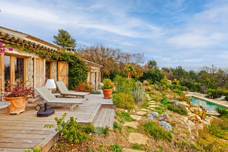 Country house ideal for professional photo shooting and creative photography sessions in FRANCE