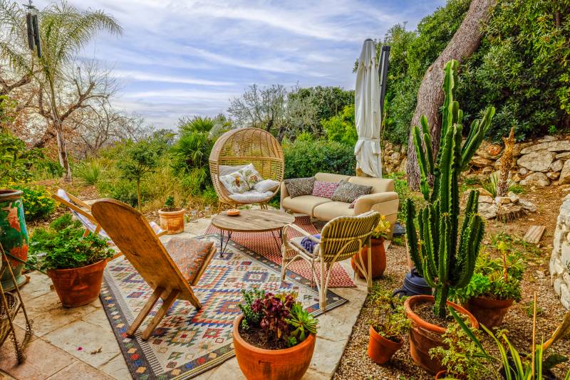 Bohemian style decorative elements specifically designed for a photoshoot in Cannes, FRANCE