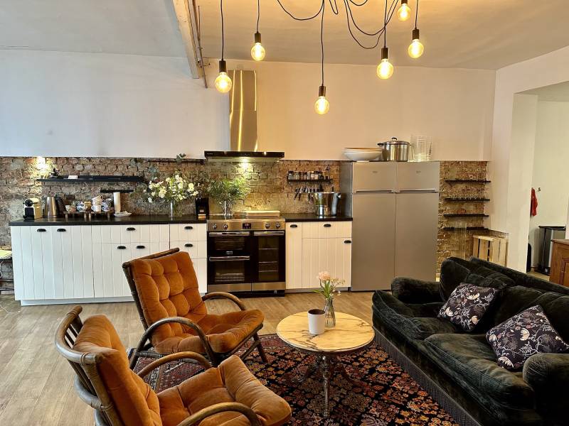 rental of a Parisian apartment located in the scenic countryside surrounding Paris in FRANCE