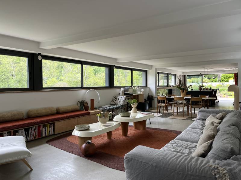 renting a modern contemporary villa for professional photo shooting in FRANCE