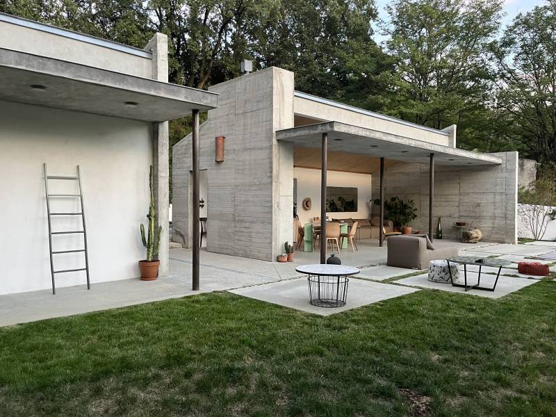 Rent an unusual villa ideal for hosting a cocktail dinner party in Toulouse, FRANCE