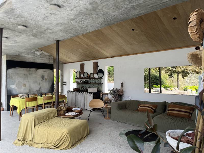 Rent a unique and unconventional location for a professional photoshoot in Toulouse, FRANCE