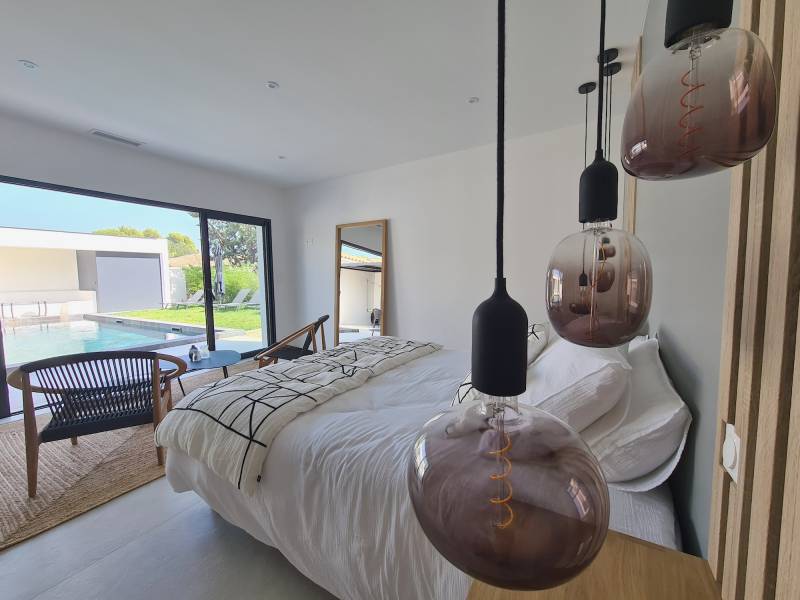 location agency specialized in film shooting locations in Avignon, FRANCE