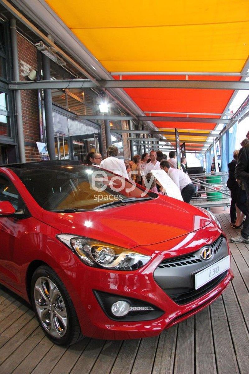 rental of a room for a professional roadshow event taking place in Rouen city