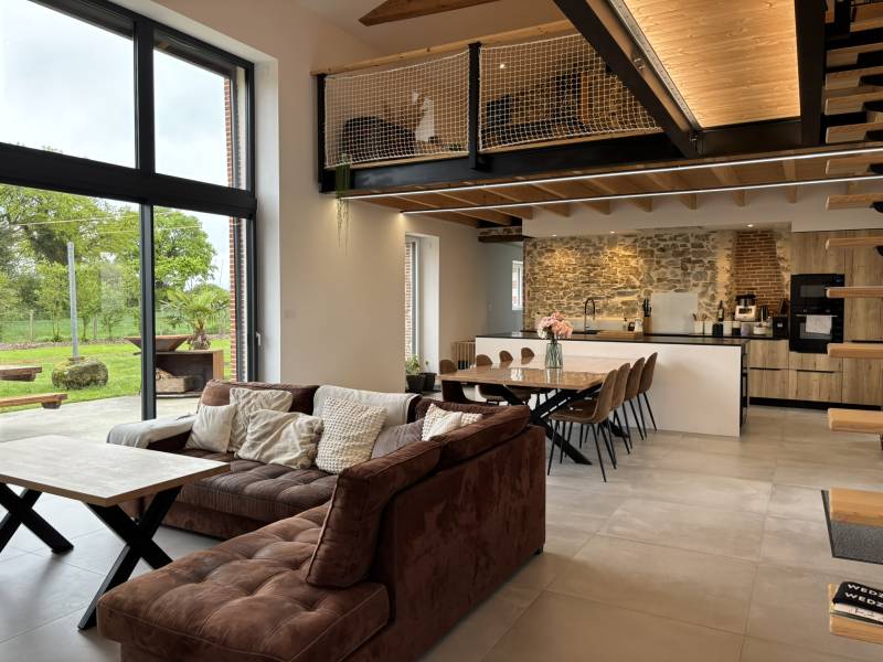 Shooting Location Situated in the Beautiful City of Nantes, FRANCE