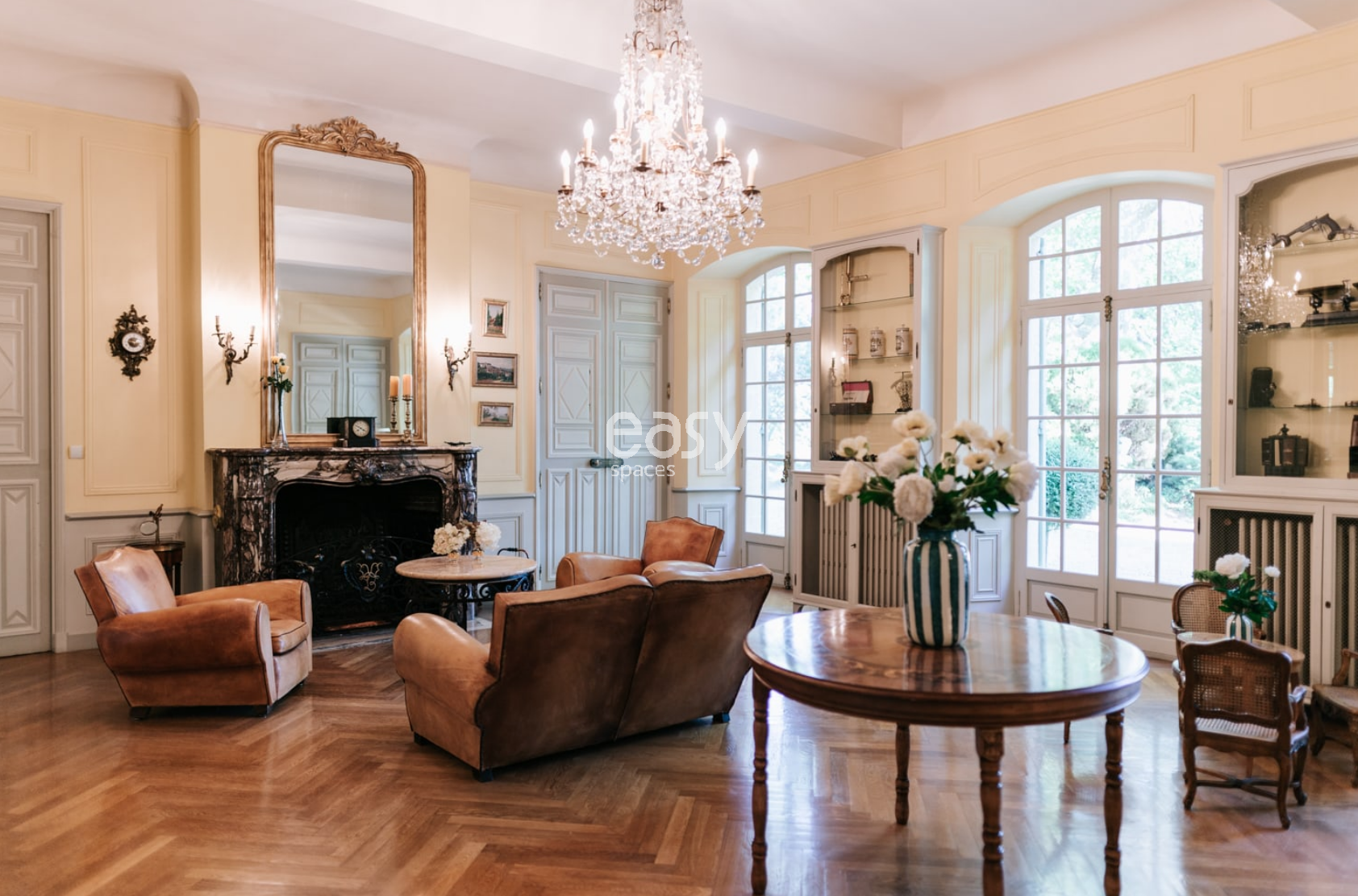 Provencal-style house ideally suited for professional photography or shooting sessions in FRANCE