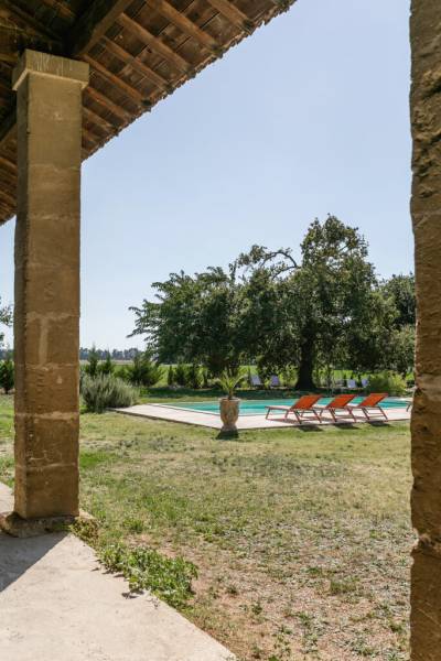 Rent a beautiful farmhouse for photo shoots, filming and events in Provence