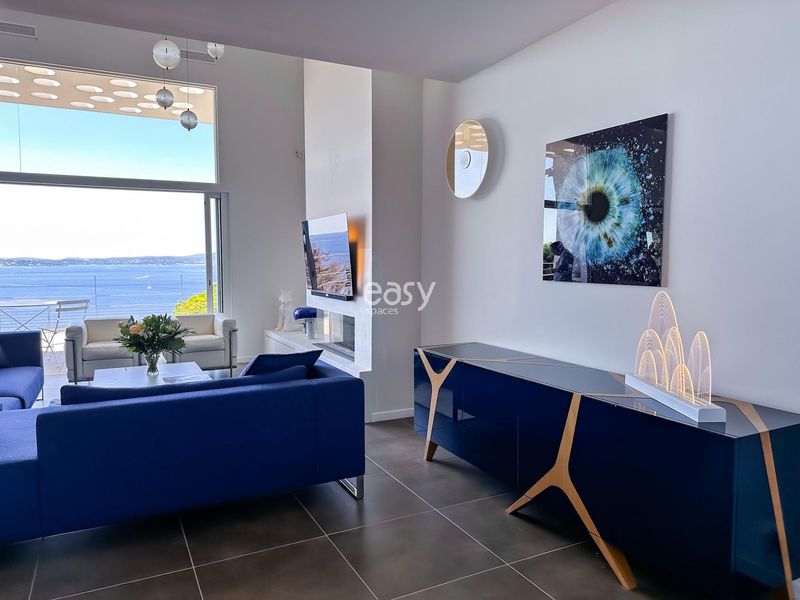 Modern contemporary villa ideally suited for photoshoots in the Var region of FRANCE