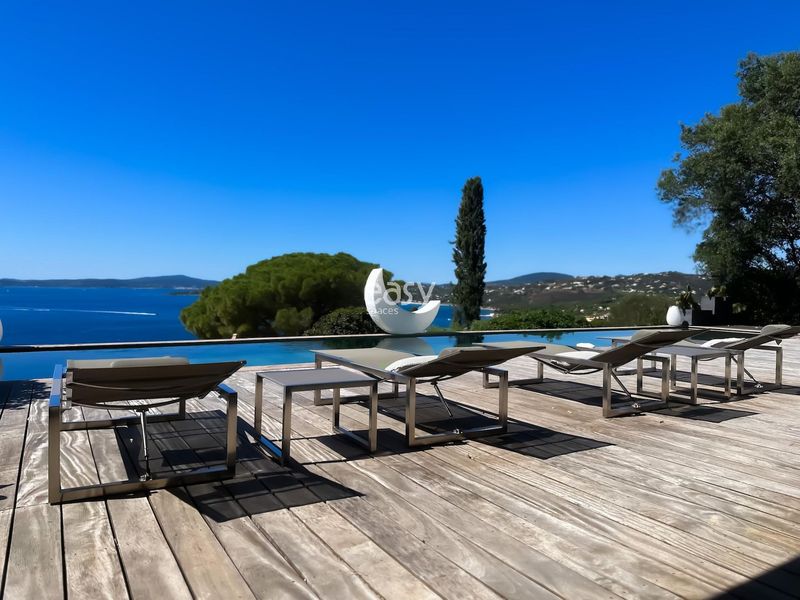 Seaside villa offering stunning panoramic sea views for professional photoshooting in the Var region of FRANCE